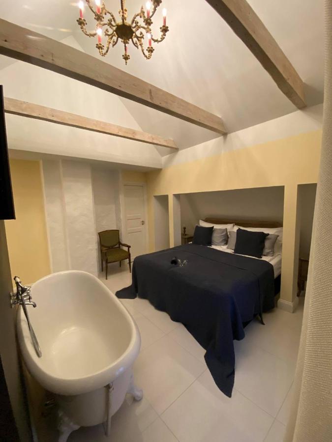 Villa Kertelhof Guesthouse Kardla Bagian luar foto