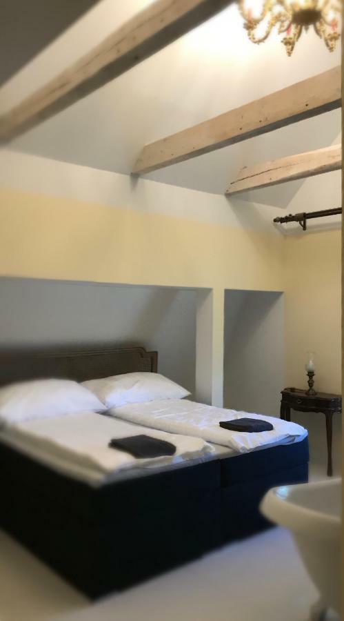 Villa Kertelhof Guesthouse Kardla Bagian luar foto