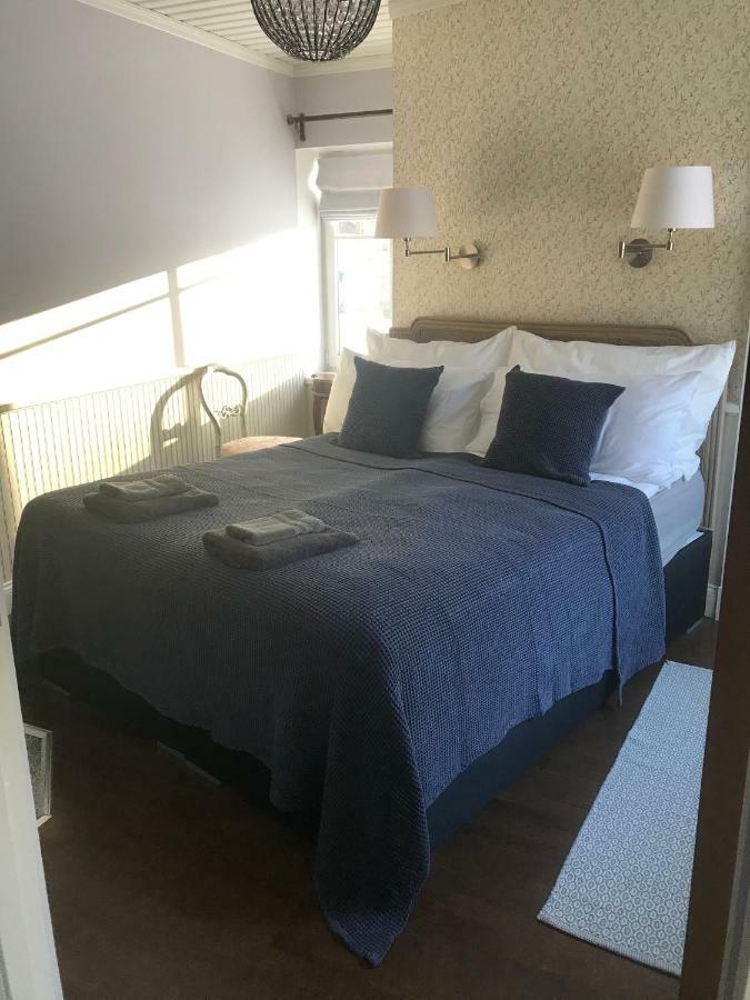 Villa Kertelhof Guesthouse Kardla Bagian luar foto