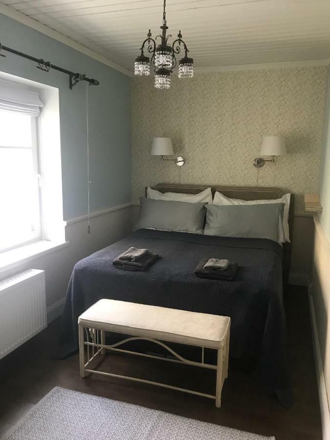 Villa Kertelhof Guesthouse Kardla Bagian luar foto