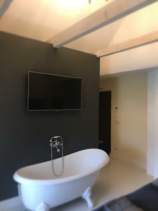 Villa Kertelhof Guesthouse Kardla Bagian luar foto