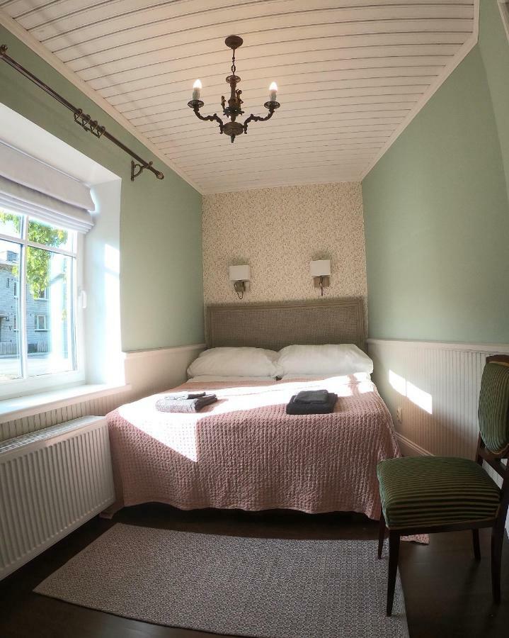 Villa Kertelhof Guesthouse Kardla Bagian luar foto
