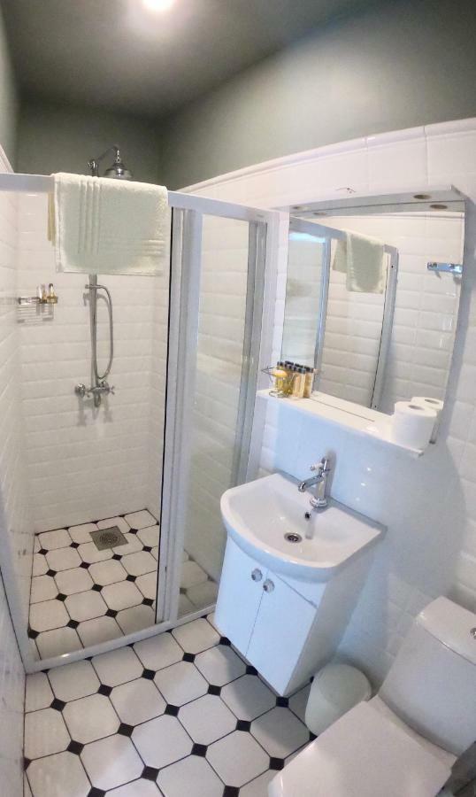 Villa Kertelhof Guesthouse Kardla Bagian luar foto